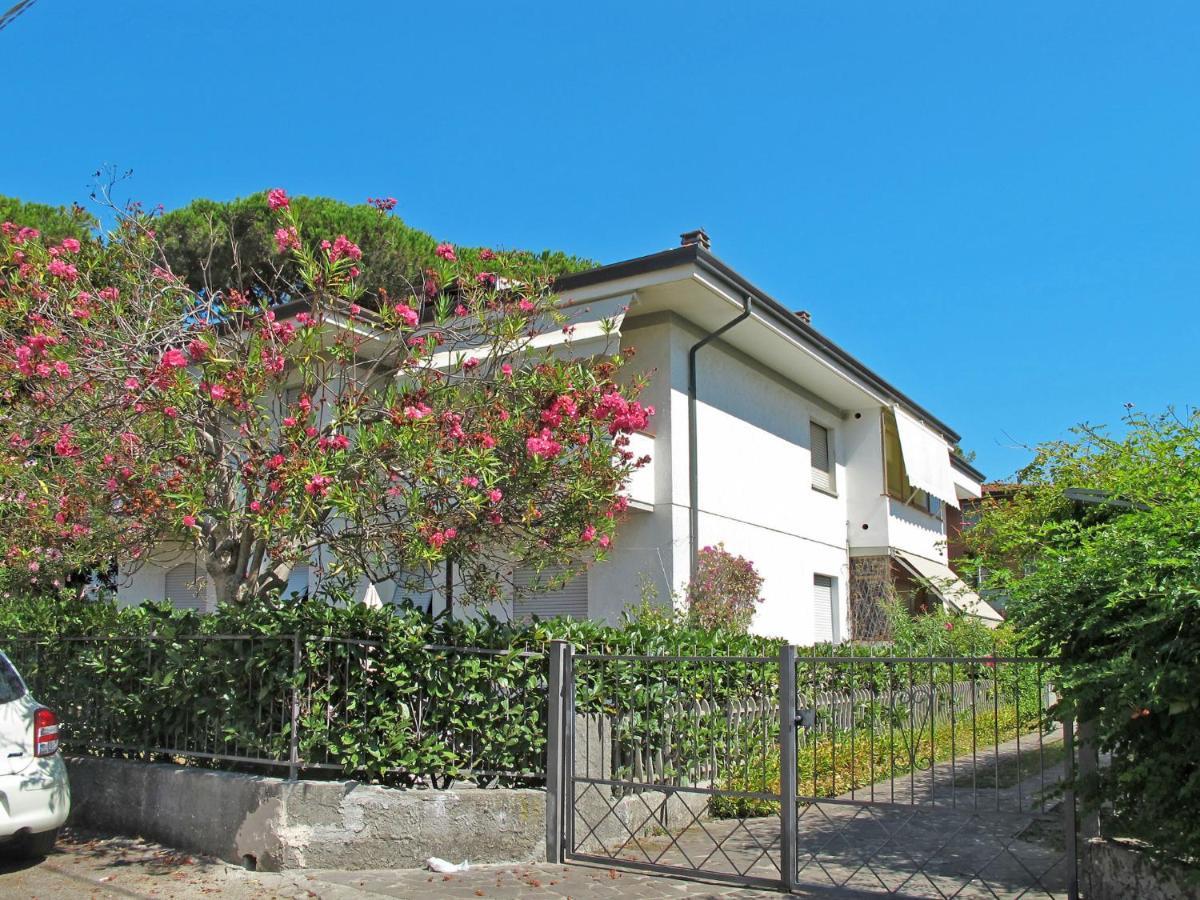 Apartment Dei Fiori By Interhome Lido di Camaiore Exterior foto
