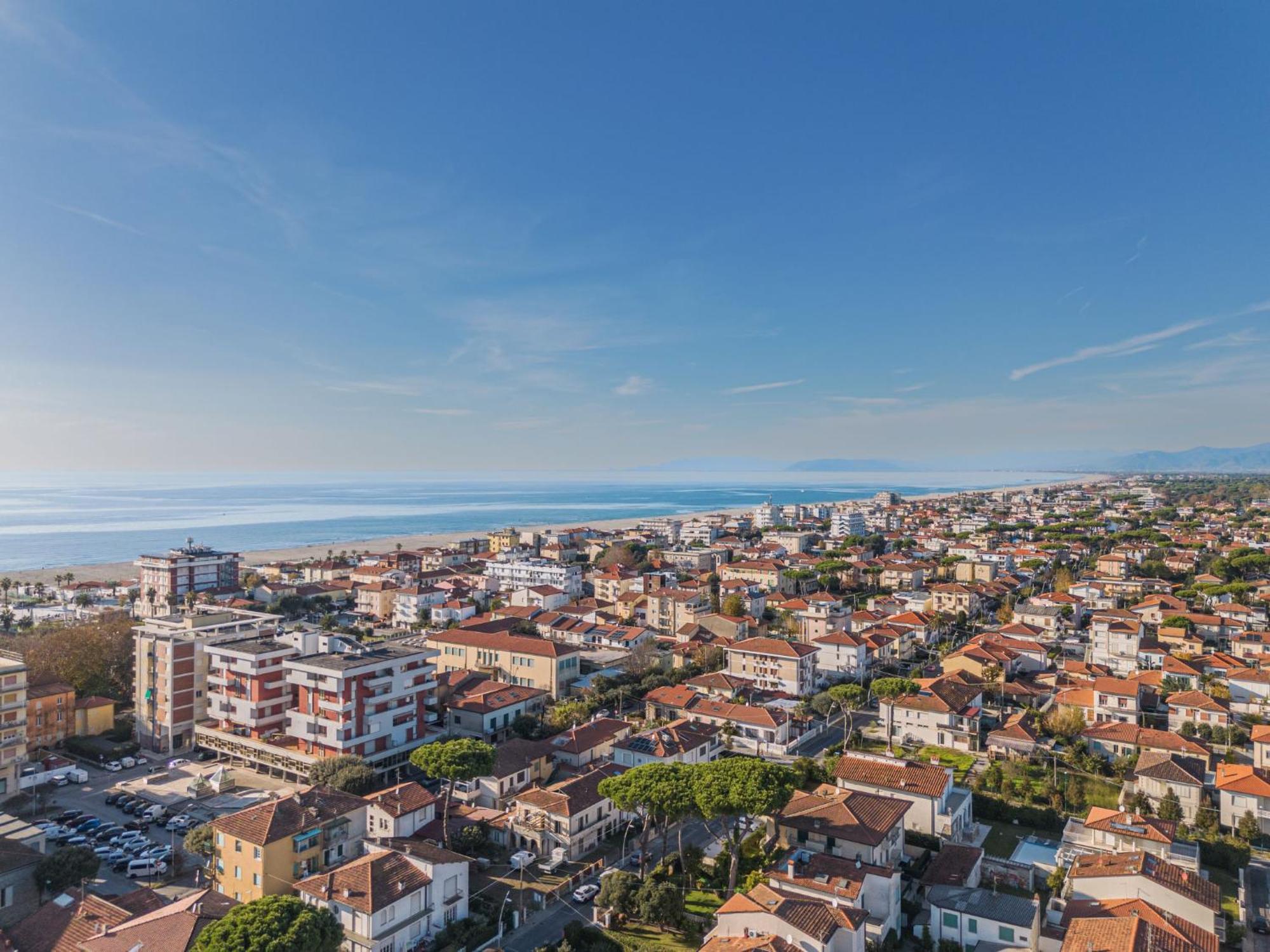 Apartment Dei Fiori By Interhome Lido di Camaiore Exterior foto